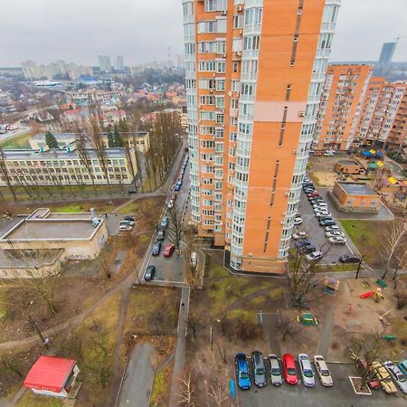 Уютная, Просторная Видовая Трехкомнатная Квартира Возле Метро Академгородок На 6 Мест Kiew Exterior foto
